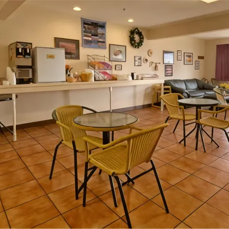 AmericInn by Wyndham Saint Ignace Lakefront
