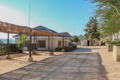 Qabuleka Bnb Hotels near enyokeni Emhlangeni