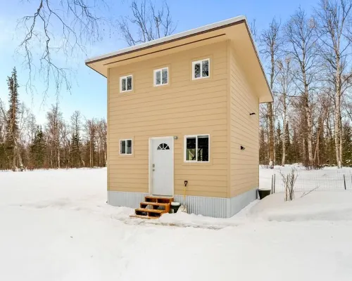 Quiet and Cozy getaway cabin in Hatcher Pass, Alaska; 15 min. from Palmer! Hotels in Fishhook