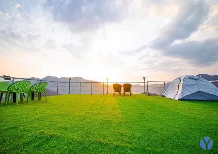 The Yakshaa Neelkanth Отели рядом с достопримечательностью «Eden Rock River Resort»