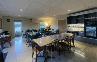 Saxton Lodge Motel - Frühstück