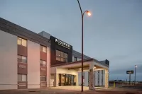 Country Inn & Suites by Radisson, Pierre, SD - С парковкой