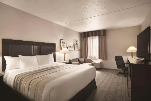Country Inn & Suites by Radisson, Indianapolis East, IN