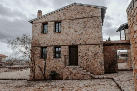 Lithea Mountain Resort and Spa Отели в г. Нимфайо