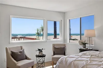 Stunning Ocean Views and Spacious Patio - Breathtaking Coastal Oasis 실비치 주변 호텔