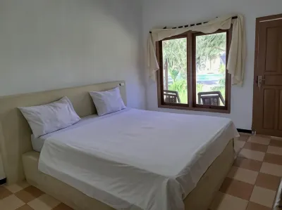 Surfers Beachfront Lombok Hotels near BUKIT SEGER VIEW CIRCUIT MANDALIKA
