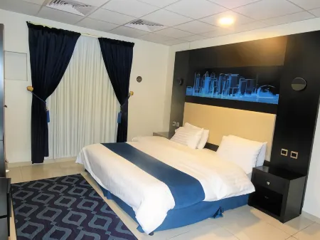 Holiday Apartments for Residential Units Отели рядом с достопримечательностью «Marjan Island»