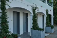 Artemia Aigues-Mortes - Hotel Avec Piscine