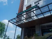 Front One Boutique Tugu Muda Semarang