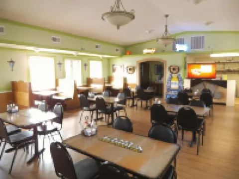 Days Inn by Wyndham West Branch Iowa City Area Hotels in Cedar County