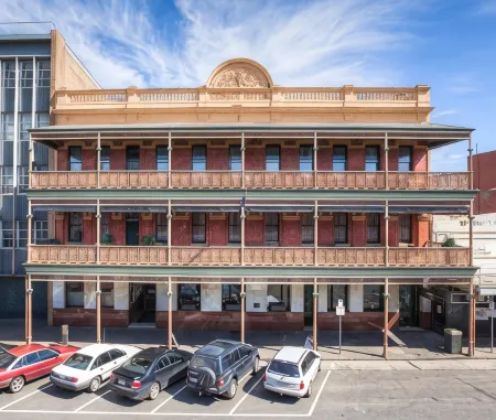 Quality Inn the George Hotel Ballarat Отели рядом с достопримечательностью «оз. Уэндори»