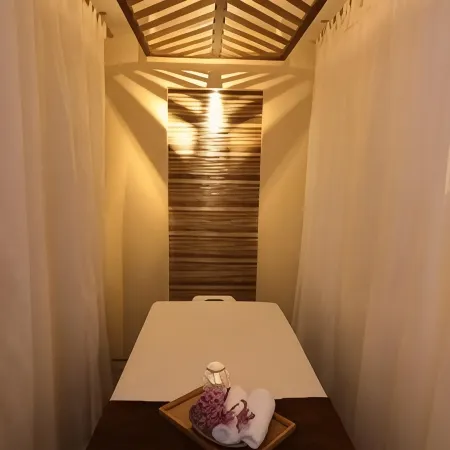 Lagùn Hotel