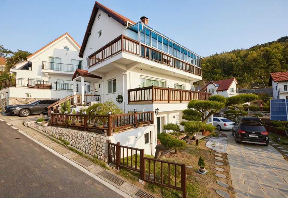 남해 독일마을헤라클레스펜션 대표 이미지