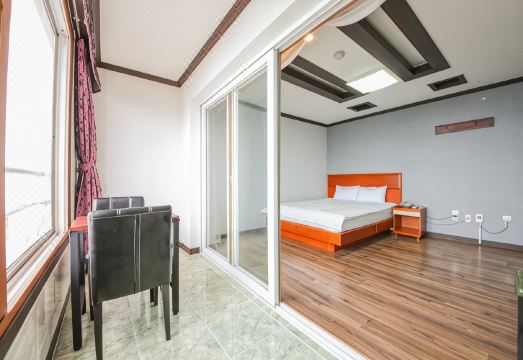 숙소 내부 전경