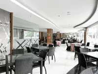 Grand Aquarium Hotel Pangandaraan Hotels near Pangandaran Beach