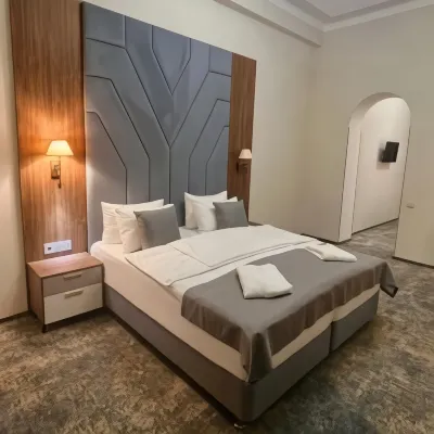 Maris Hotel - غرفة مطلة على الجبل