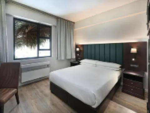 โรงแรมเอเน็ว แคปปิตอล เพรทอเรีย โรงแรมในพริทอเรีย