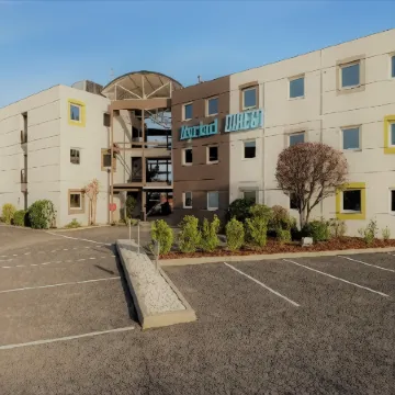 克萊蒙特費朗熱爾扎基里亞德直營酒店