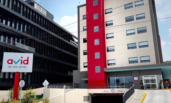 avid hotel Queretaro Centro SUR by IHG