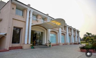 Safal Retreat