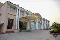 Safal Retreat