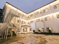 Helen Life Hotel Hotels near Yanjiang Park
