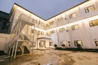 Helen Life Hotel