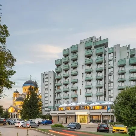 Hotel Sarmis Отели в г. Дева