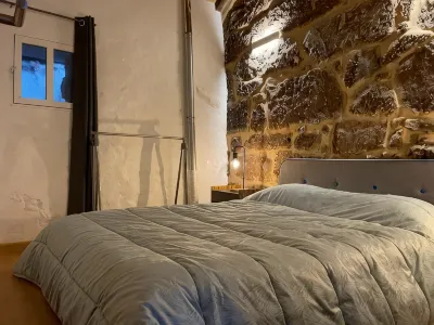 Charming Tourém Retreat 3 Bedroom House with Stunning Views Hotels in 