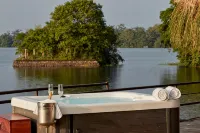 EKHO Lake House - Villas