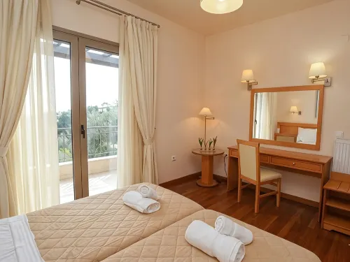 Cave Luxury Villas Skiathos