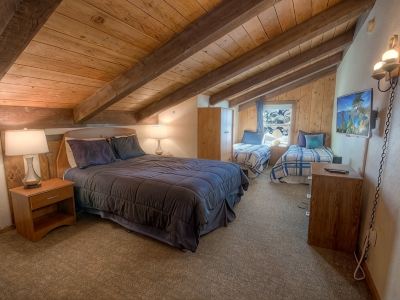 Tahoe Olympic 3 Bedroom Condo by RedAwning