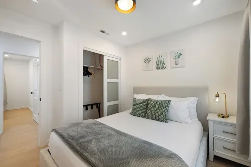 Beautiful Luxurious Coastal 4BR 2BA Home Near SF SFO