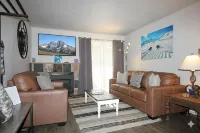 Renovated Condo steps from the Beaver Creek shuttle!