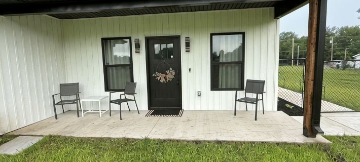 Modern Family Getaway! Heated Pool, Hot Tub Theatre Room, Game Room! Hotels in Jasper County