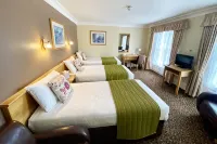 The Manor Hotel