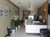 Jinfeng Hotel (Zaoyang Shangyi Te Liwan Branch)