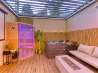 Suite Wood Love & Spa - 4P Private Sauna and Jacuzzi Hotels in Coupvray