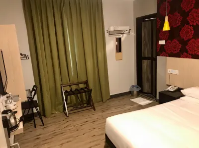 Yes Luxury Hotel のホテル