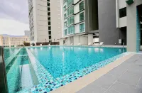Gurney Seaview 2BR | Bathtub | Luxury Jazz Suites - New