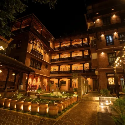 Nagpukhu Guest House Hotels near Peacock Window