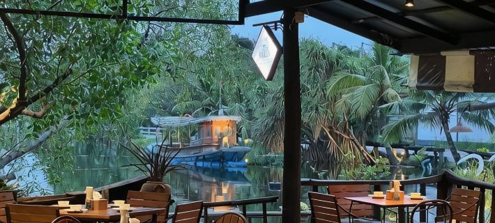 Country Lakeview Hotels in Suphan Buri