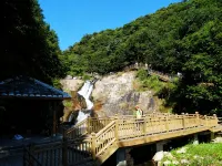 Liangye Three Person B&B - โฮมสเตย์