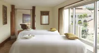 Swissotel The Stamford Singapore - spa