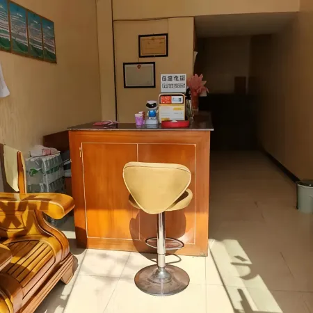 Mojiang Kangyi Hotel