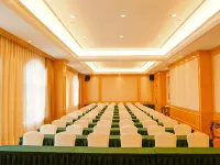 Baoluo Guizu International Hotel Hotels in Pu'an