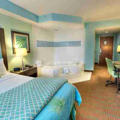 Holiday Inn & Suites OCALA CONFERENCE CENTER by IHG Rooms