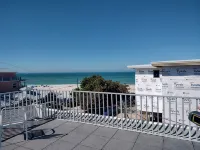 Sandy Cheeks & Barefeet, Gorgeous Interior Gulf Beach Place, Pool, on Beach Side