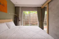 The Lavana Signature Villa Semak Jogja - Rooftop Pools
