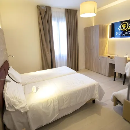 Hotel Perlage Florence -with Private Parking & Fast Wifi
